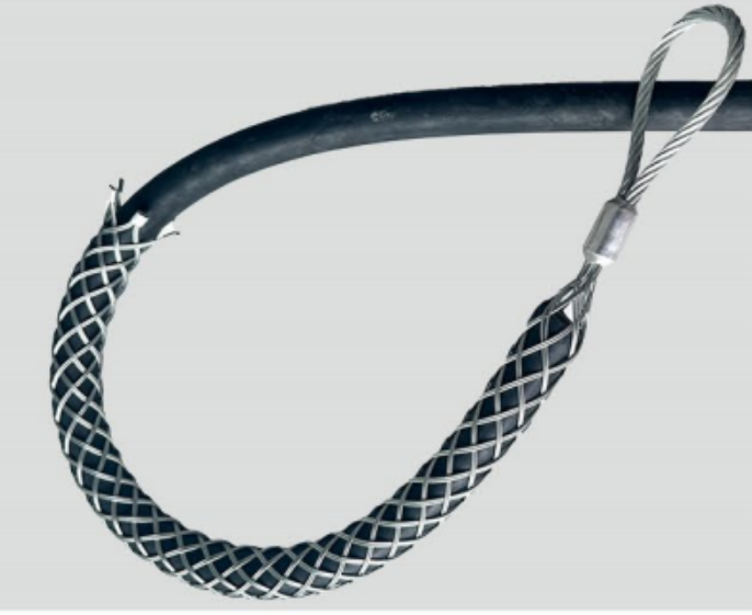 Professional on-site application of xluig cable grips showing secure traction of heavy-duty power cables.