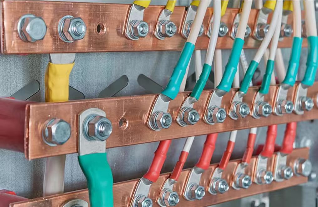 Real-world application of Xluig copper tube terminals inside an industrial distribution box, ensuring secure and professional power connections.